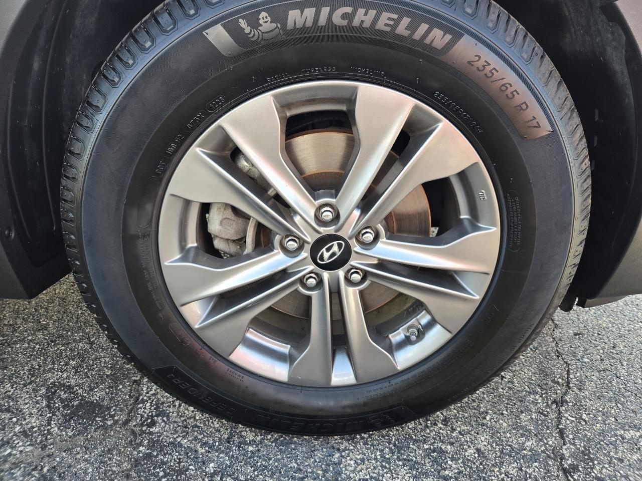 Hyundai Santa Fe Sport FWD 4dr 2.4 2016