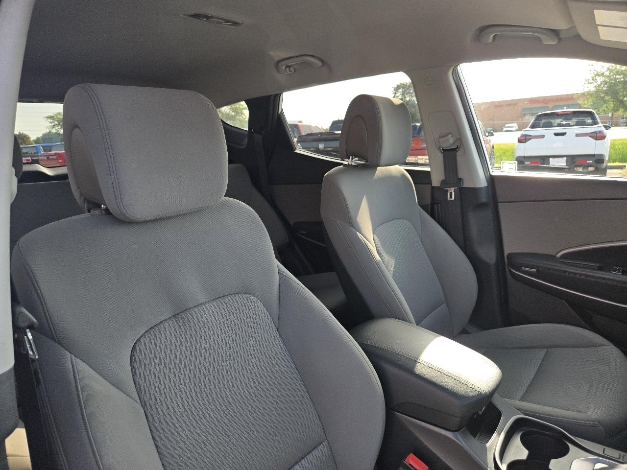 Hyundai Santa Fe Sport FWD 4dr 2.4 2016
