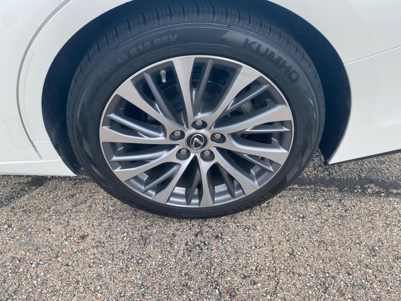 Lexus ES ES 350 FWD 2020