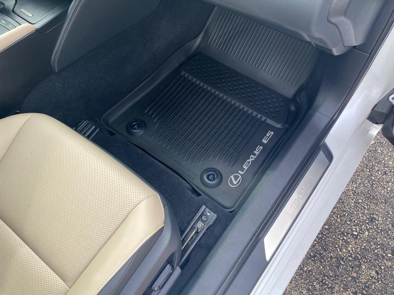 Lexus ES ES 350 FWD 2020