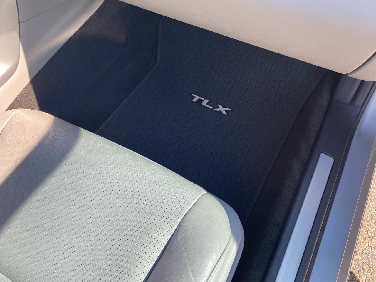 Acura TLX FWD V6 w/Technology Pkg 2017