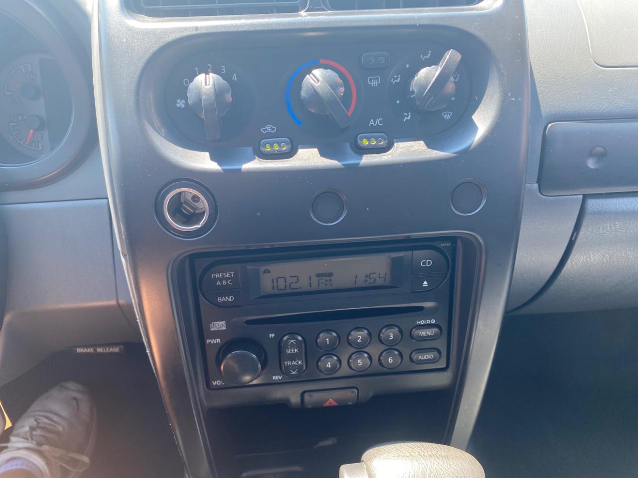 Nissan Xterra 4dr XE 4WD V6 Auto 2003