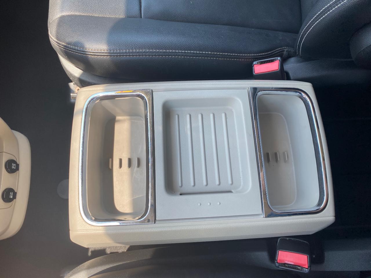 Chrysler Town & Country 4dr Wgn Touring 2014