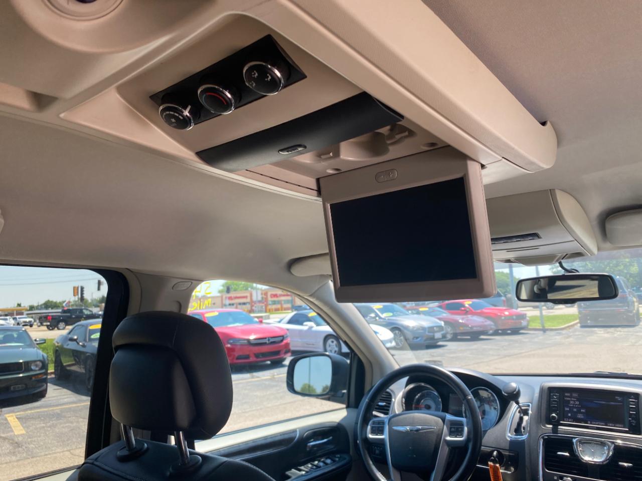 Chrysler Town & Country 4dr Wgn Touring 2014