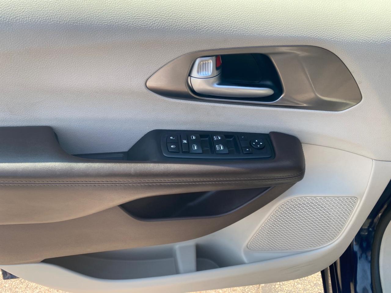 Chrysler Pacifica L FWD 2018