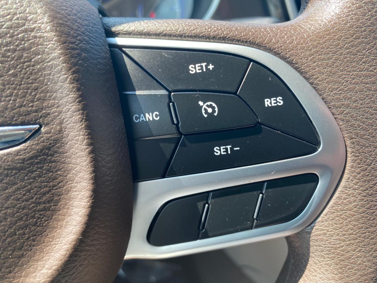 Chrysler Pacifica L FWD 2018
