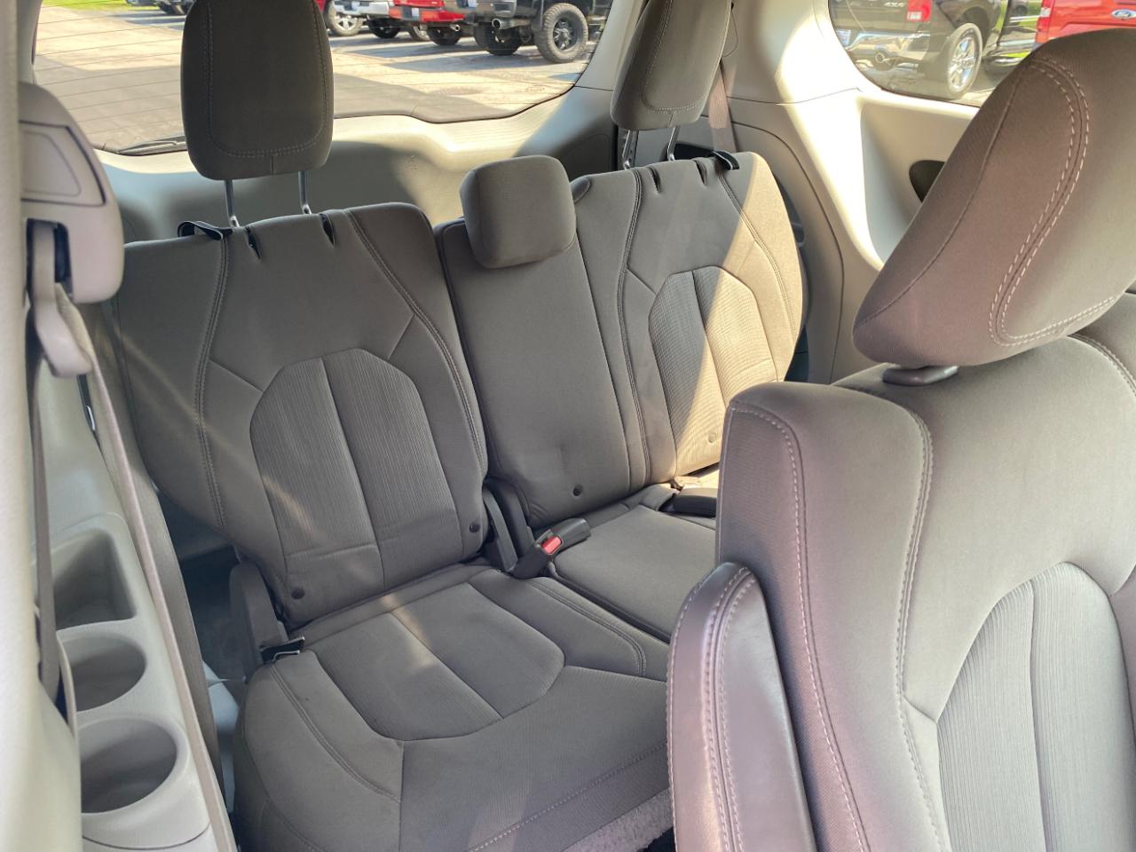 Chrysler Pacifica L FWD 2018