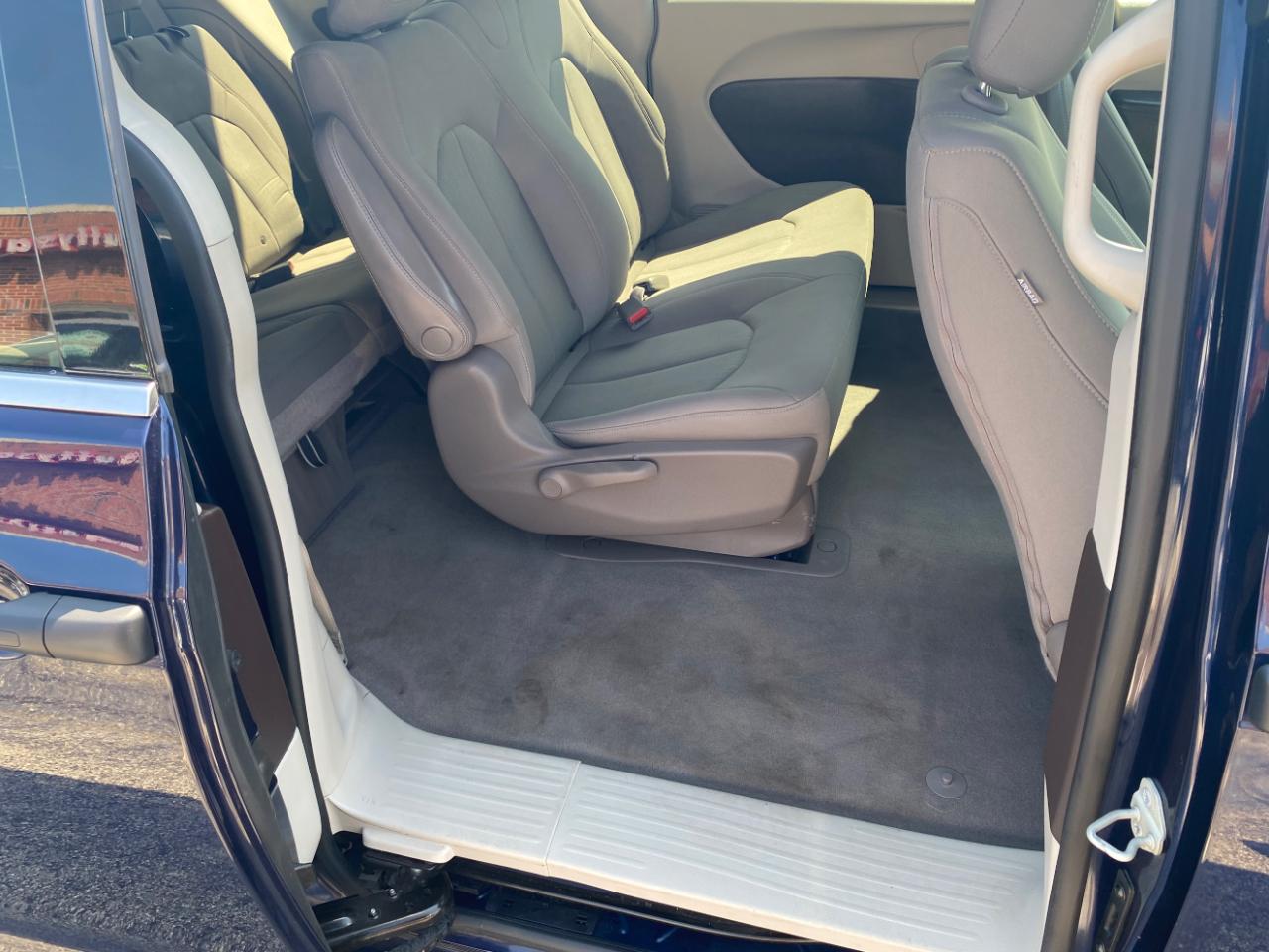 Chrysler Pacifica L FWD 2018
