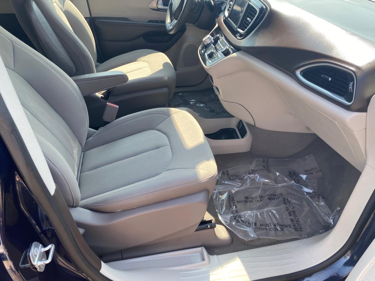 Chrysler Pacifica L FWD 2018