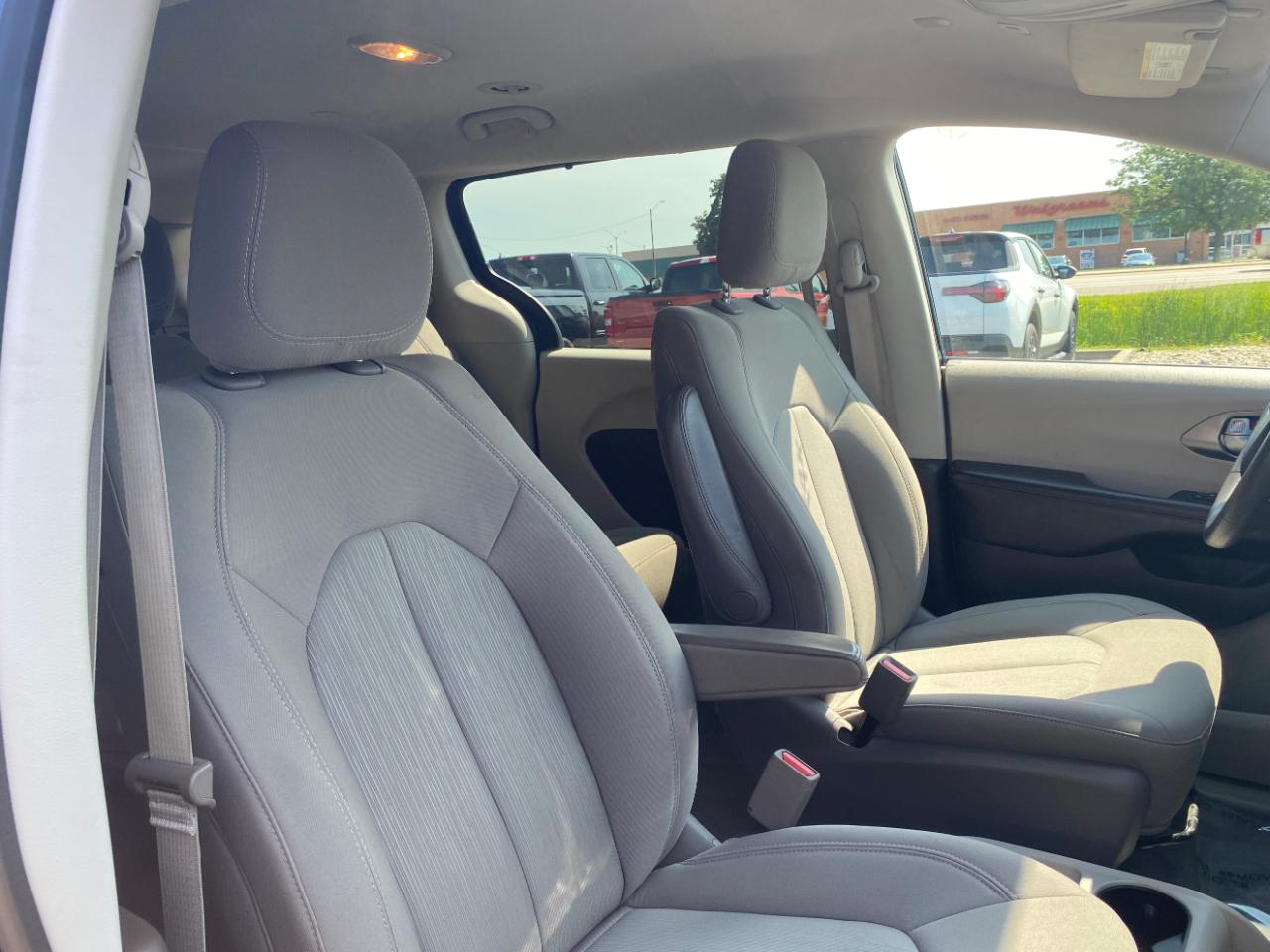 Chrysler Pacifica L FWD 2018