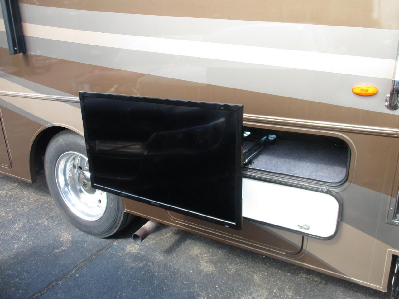 Ford Super Duty F-53 Motorhome Stripped Chassis 242" DRW 2015