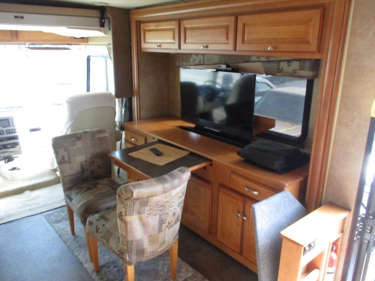Ford Super Duty F-53 Motorhome Stripped Chassis 242" DRW 2015