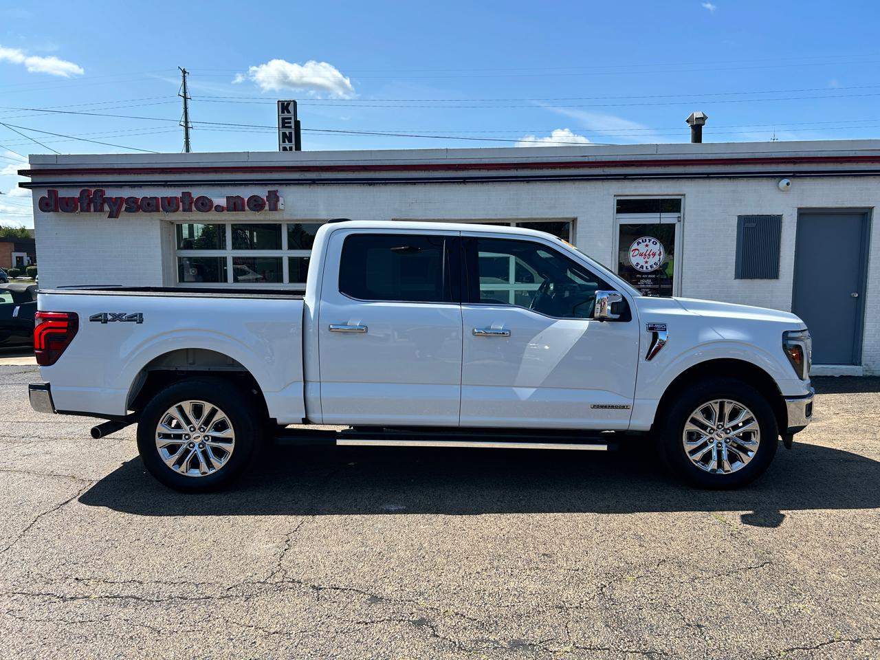 Ford F-150 Lariat 4WD SuperCrew 5.5' Box 2025