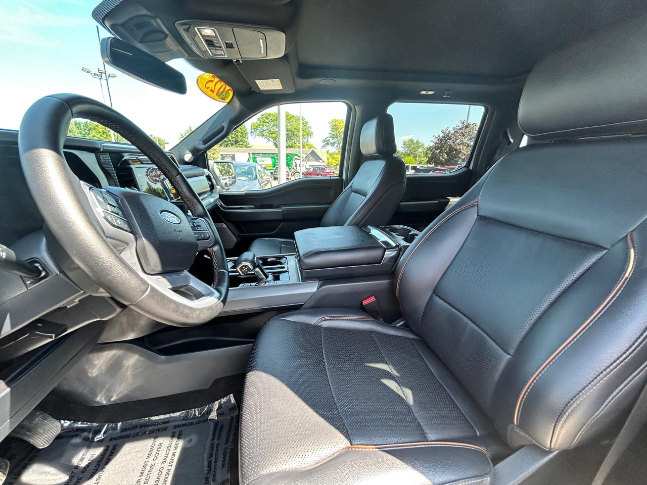 Ford F-150 Lariat 4WD SuperCrew 5.5' Box 2025