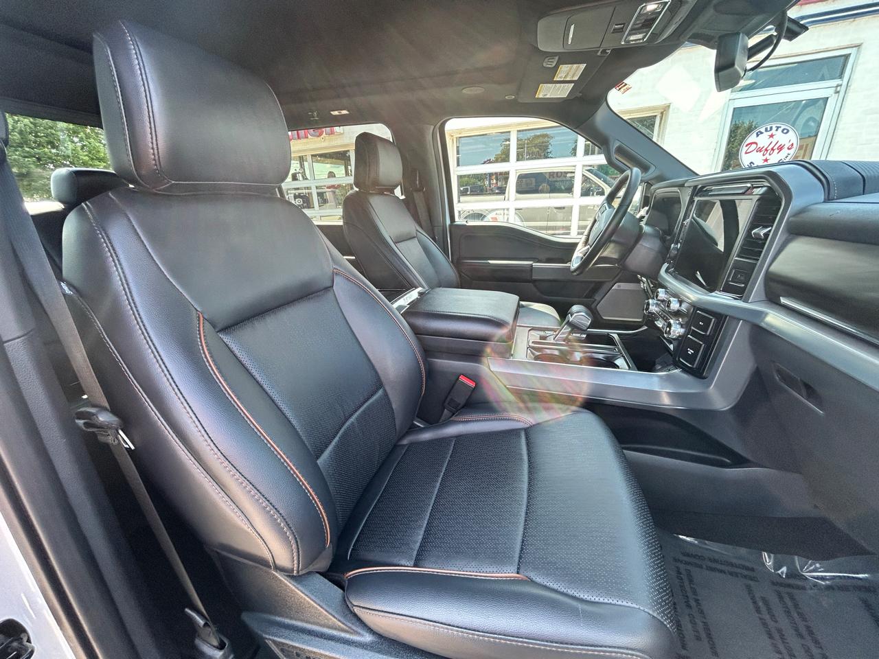 Ford F-150 Lariat 4WD SuperCrew 5.5' Box 2025