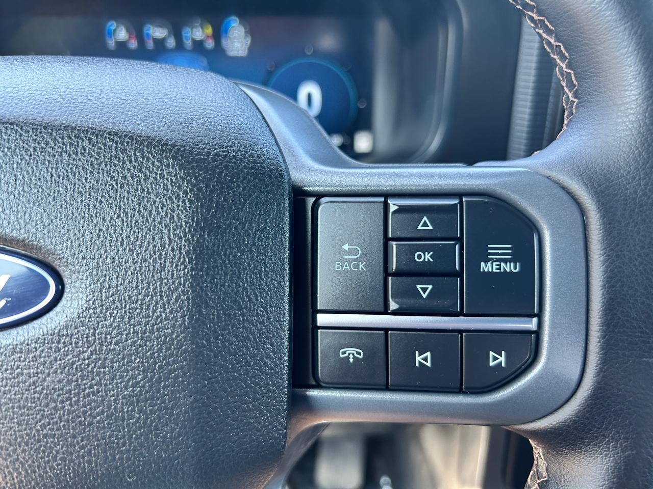 Ford F-150 Lariat 4WD SuperCrew 5.5' Box 2025