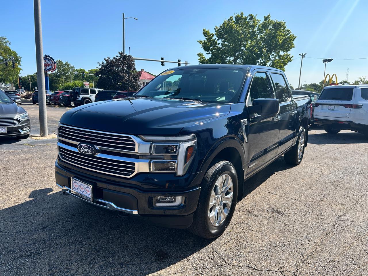 Ford F-150 Platinum 4WD SuperCrew 5.5' Box 2026