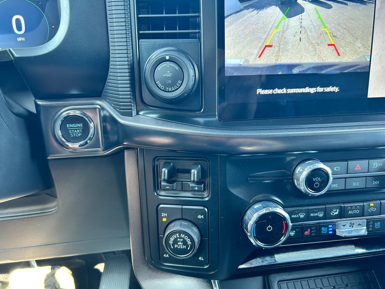 Ford F-150 Platinum 4WD SuperCrew 5.5' Box 2026