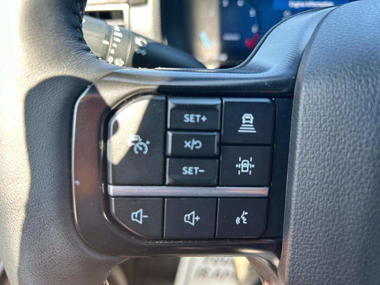 Ford F-150 Platinum 4WD SuperCrew 5.5' Box 2026