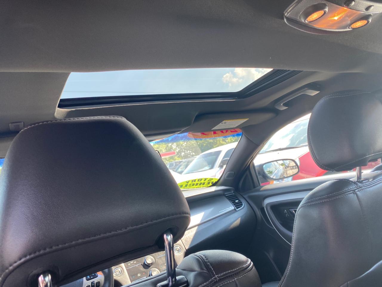 Ford Taurus SEL FWD 2019