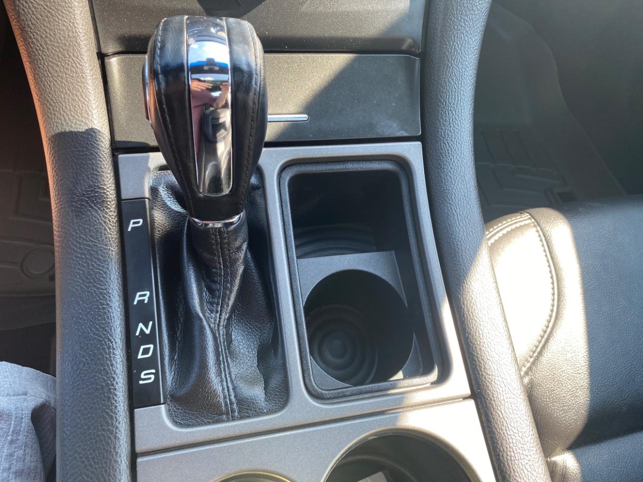 Ford Taurus SEL FWD 2019
