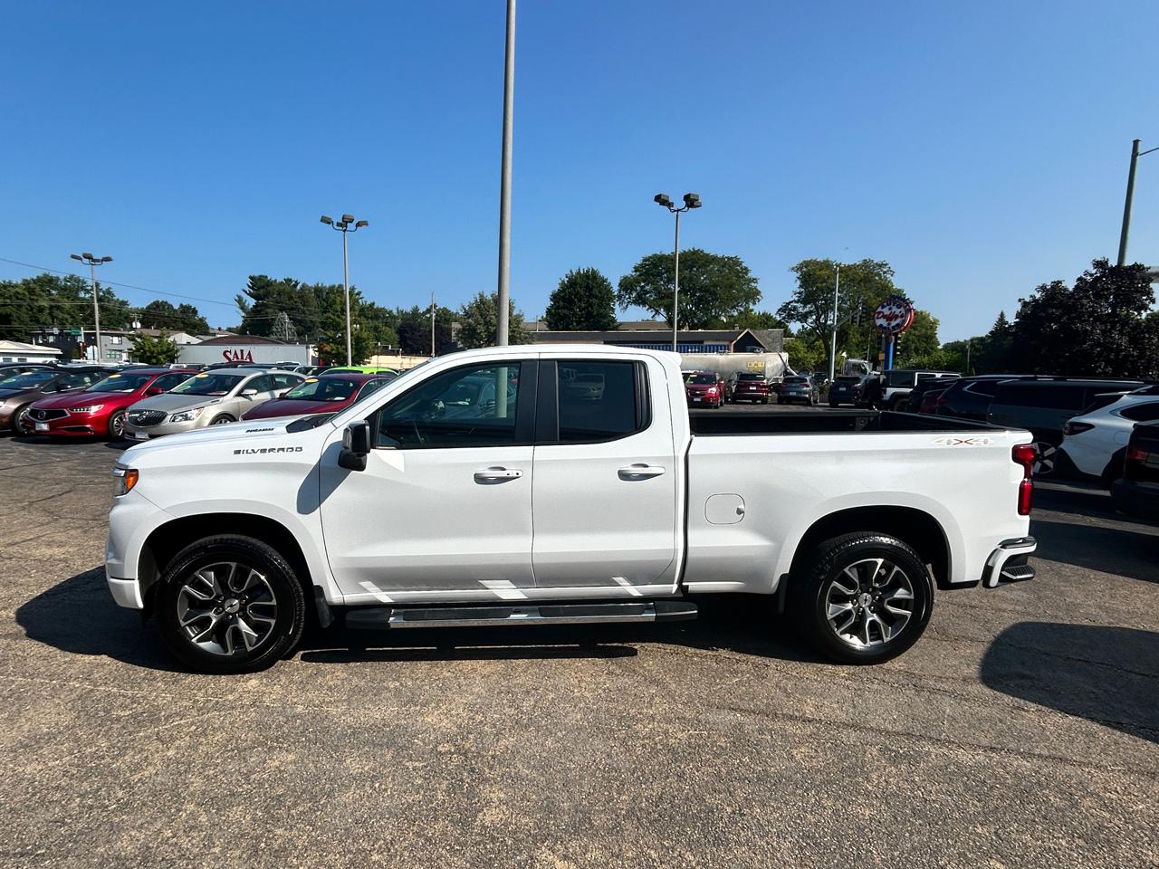 Chevrolet Silverado 1500 4WD Double Cab 147" RST 2024