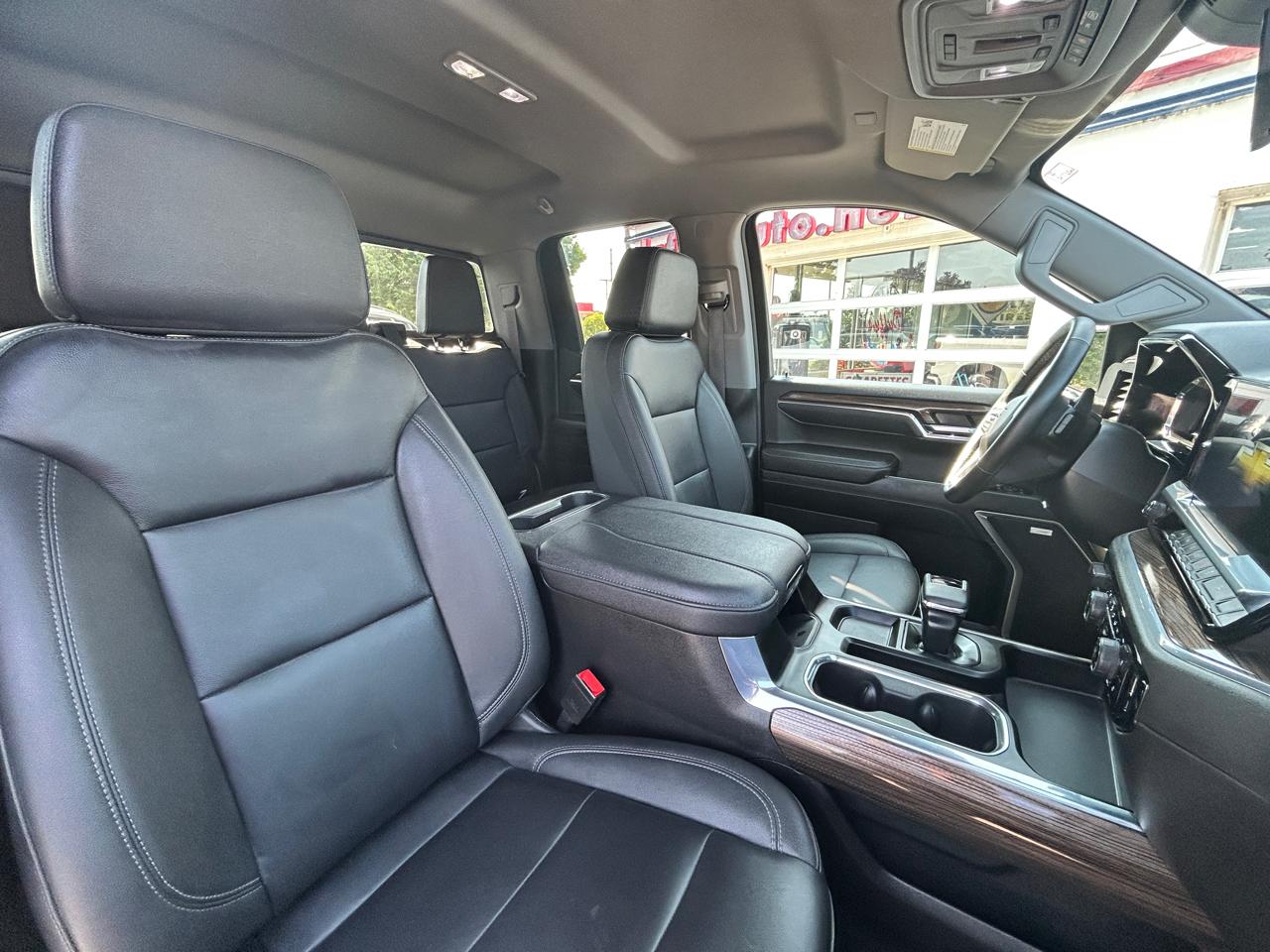 Chevrolet Silverado 1500 4WD Double Cab 147" RST 2024
