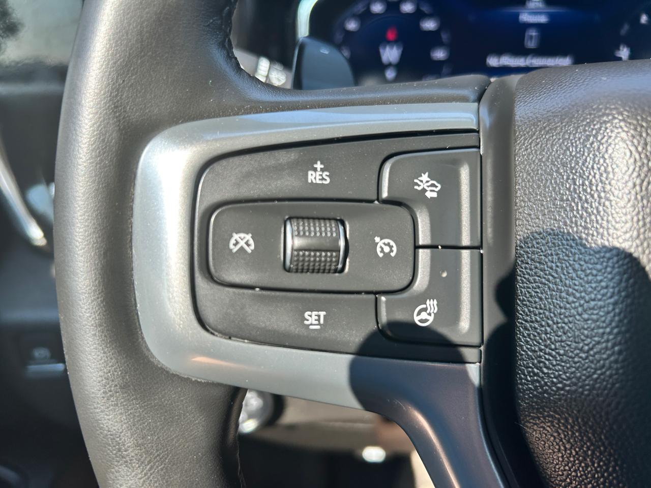 Chevrolet Silverado 1500 4WD Double Cab 147" RST 2024