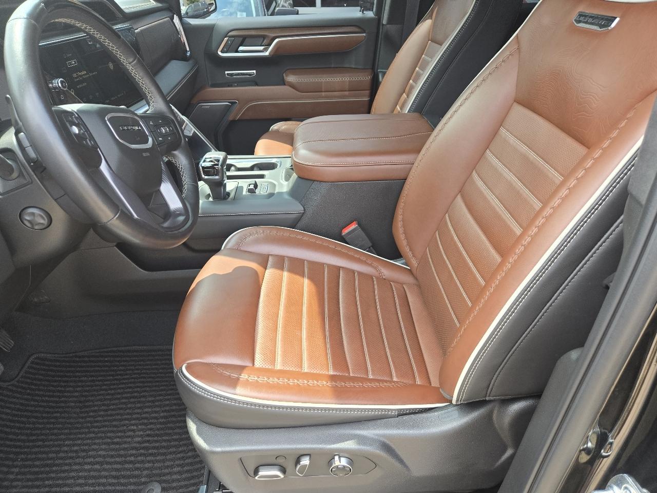GMC Sierra 1500 4WD Crew Cab 147" Denali Ultimate 2025