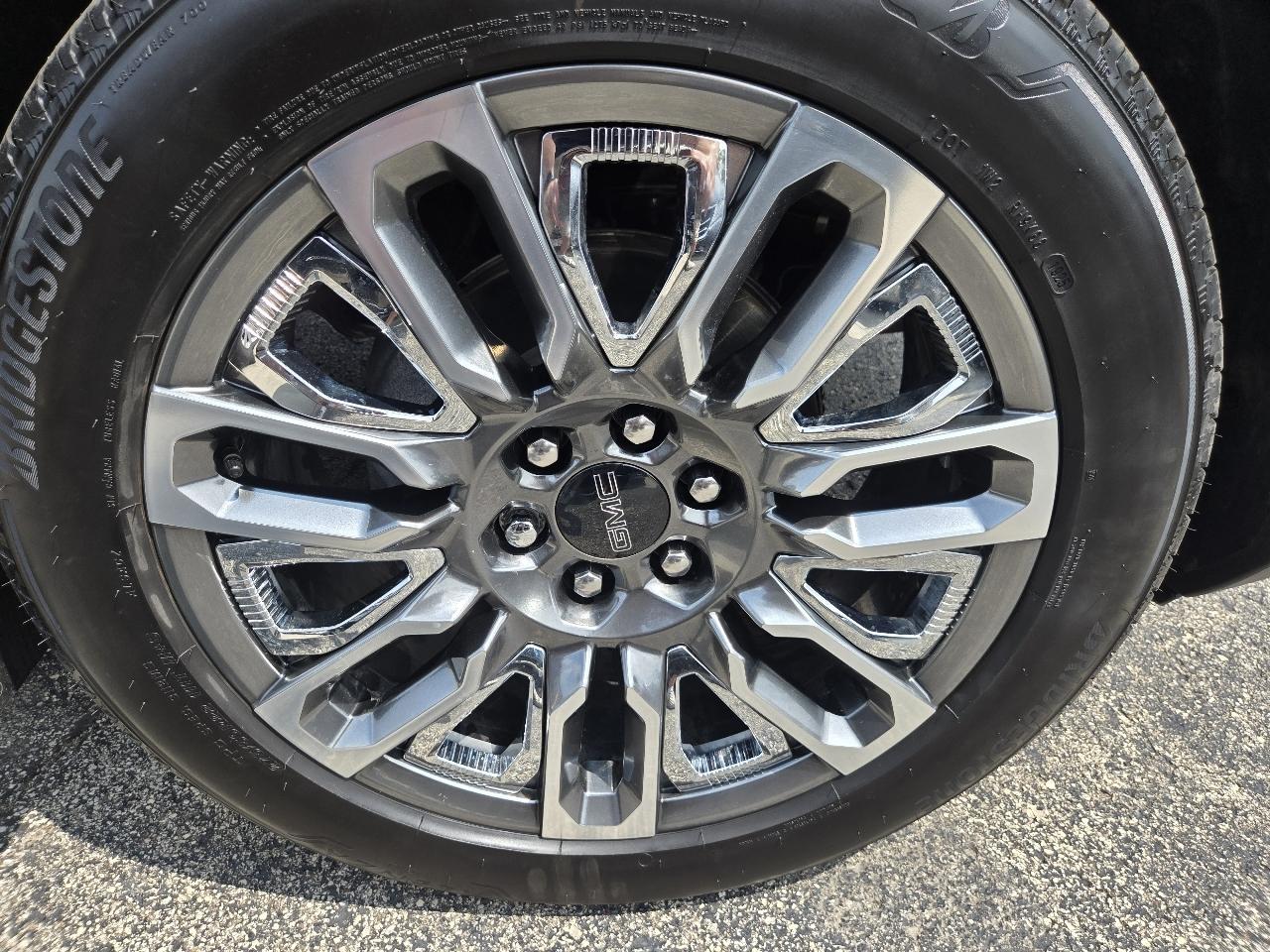 GMC Sierra 1500 4WD Crew Cab 147" Denali Ultimate 2025