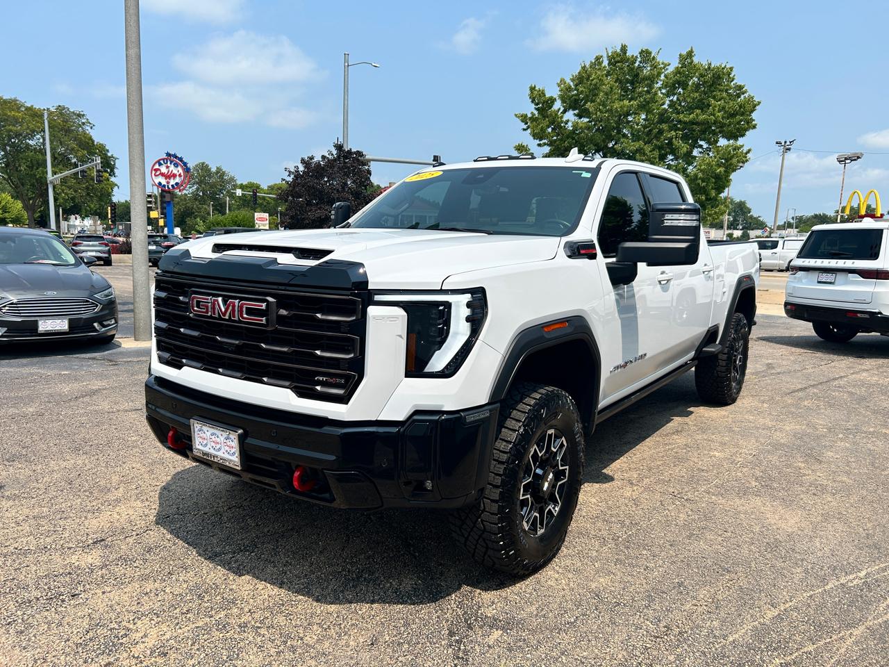 GMC Sierra 2500HD 4WD Crew Cab 159" AT4X 2025