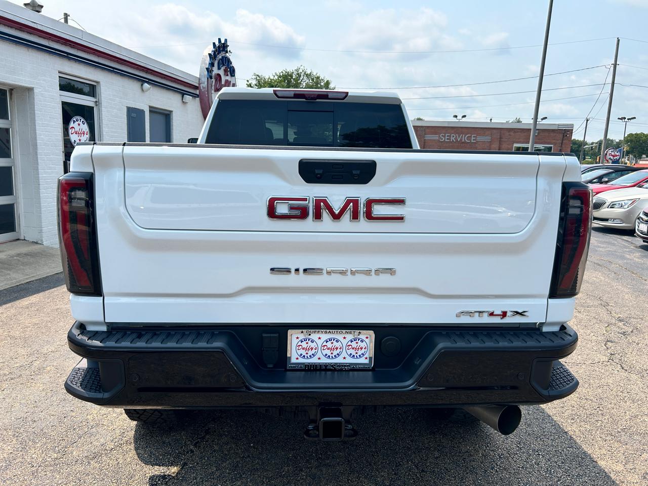 GMC Sierra 2500HD 4WD Crew Cab 159" AT4X 2025