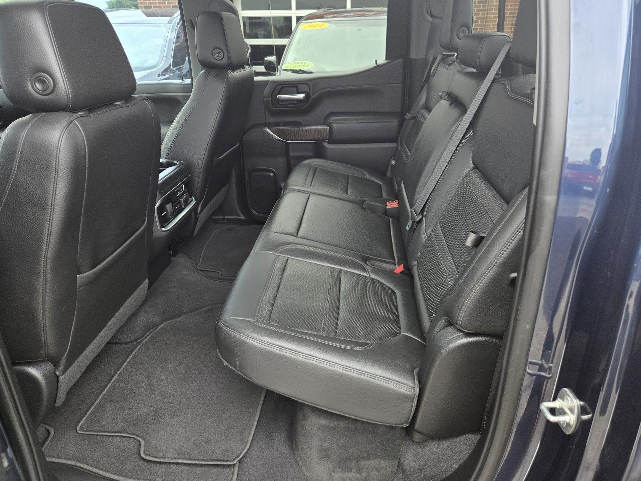 GMC Sierra 1500 4WD Crew Cab 147" Denali 2019