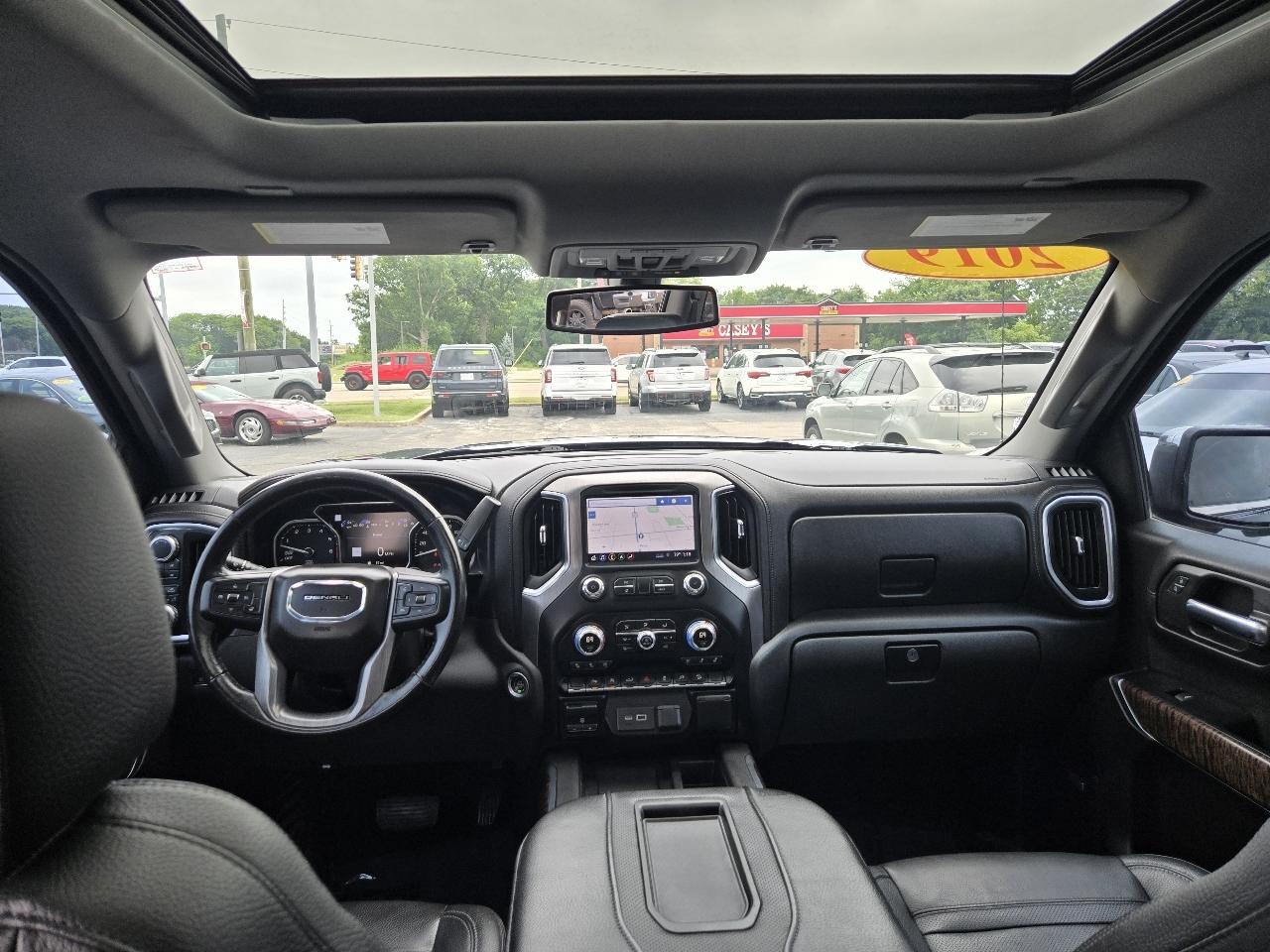GMC Sierra 1500 4WD Crew Cab 147" Denali 2019