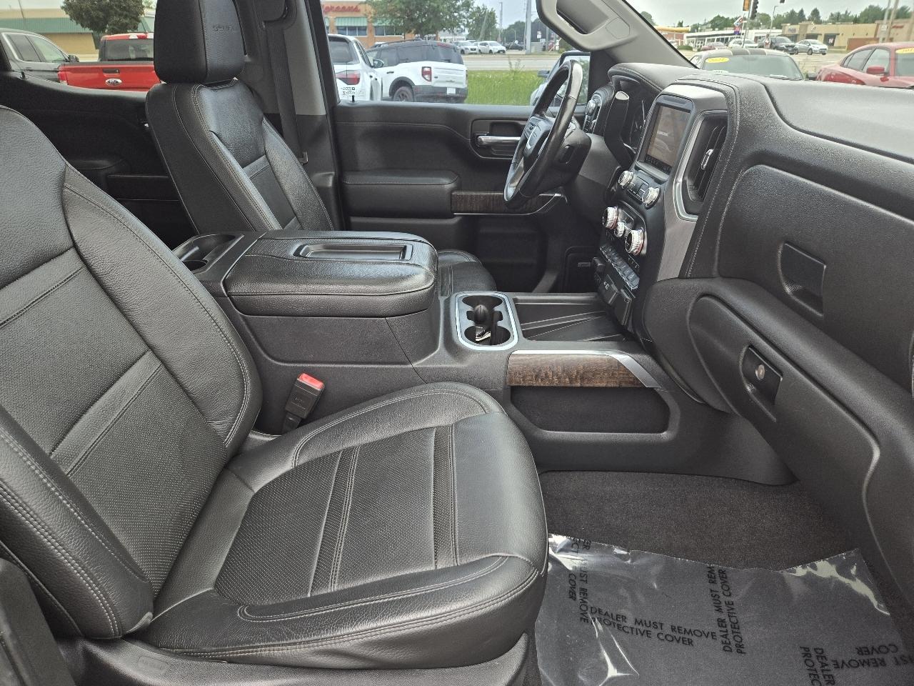 GMC Sierra 1500 4WD Crew Cab 147" Denali 2019