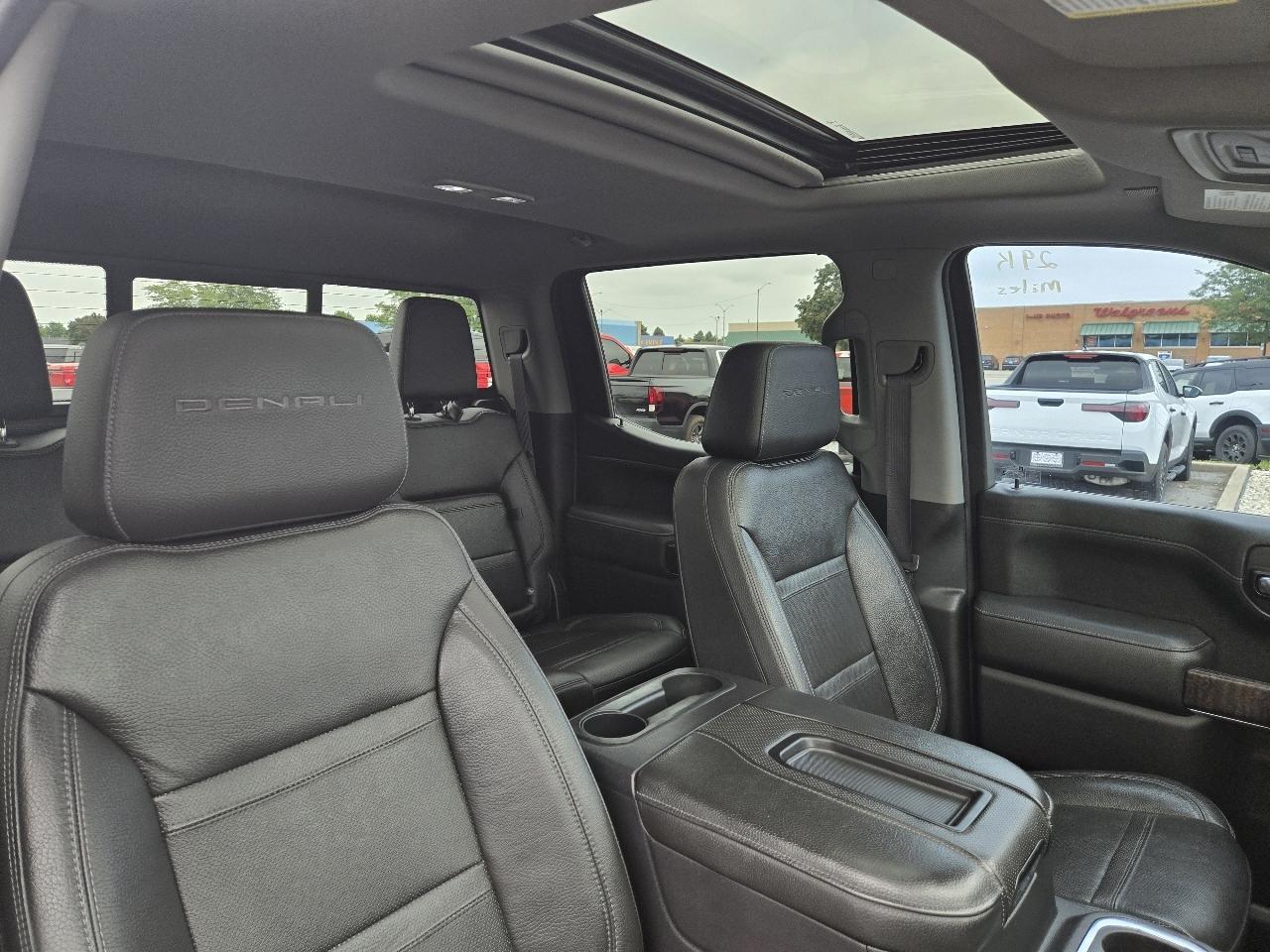 GMC Sierra 1500 4WD Crew Cab 147" Denali 2019