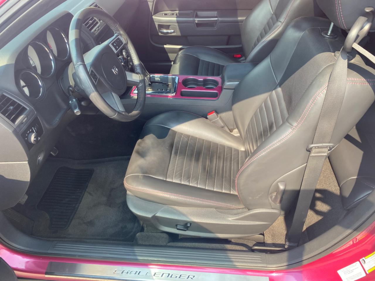 Dodge Challenger 2dr Cpe R/T Classic 2010
