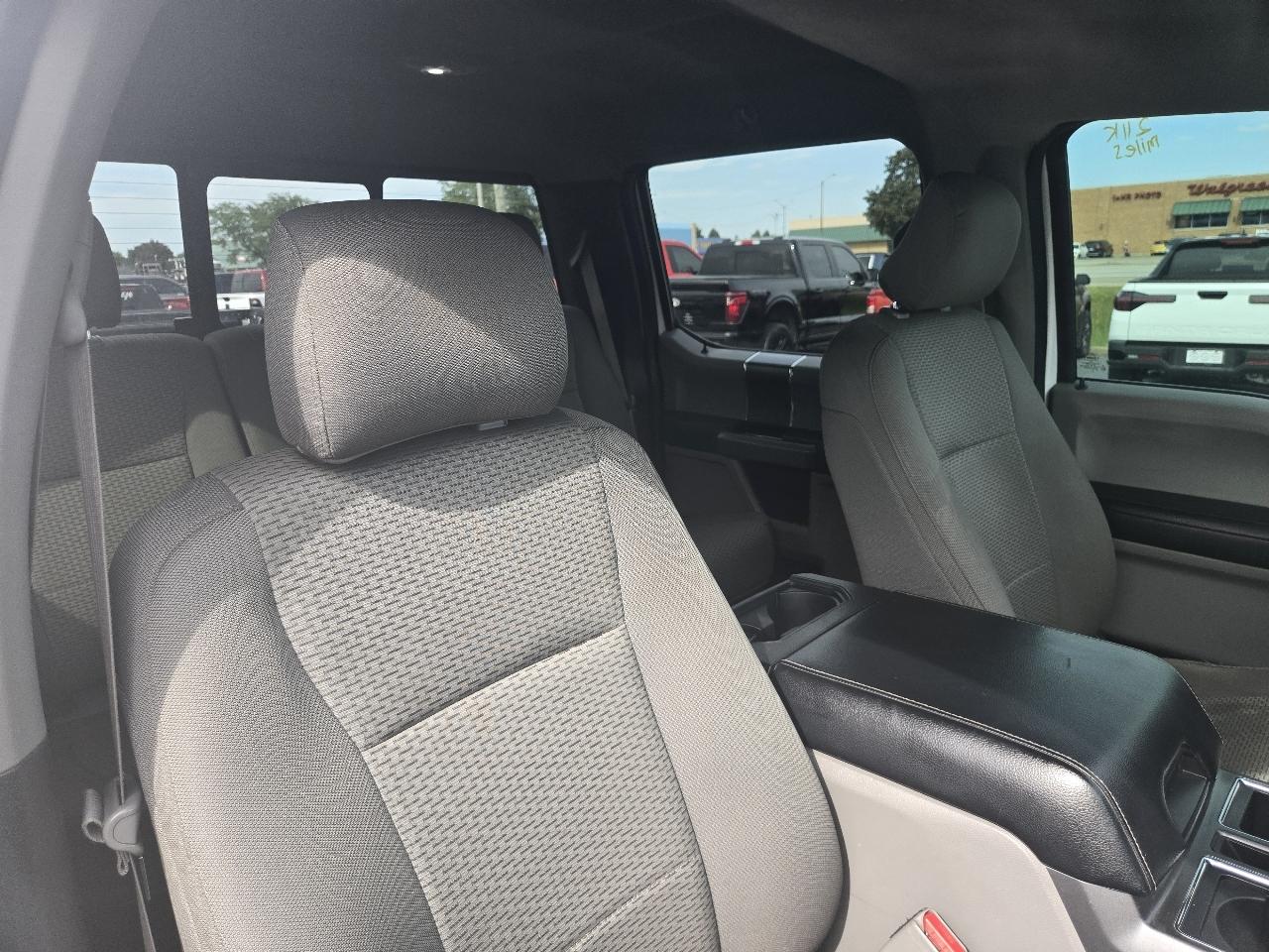 Ford F-150 4WD SuperCrew 145" XLT 2016
