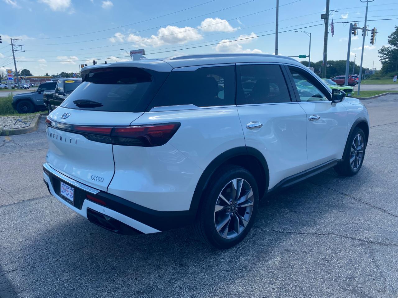 Infiniti QX60 LUXE AWD 2024