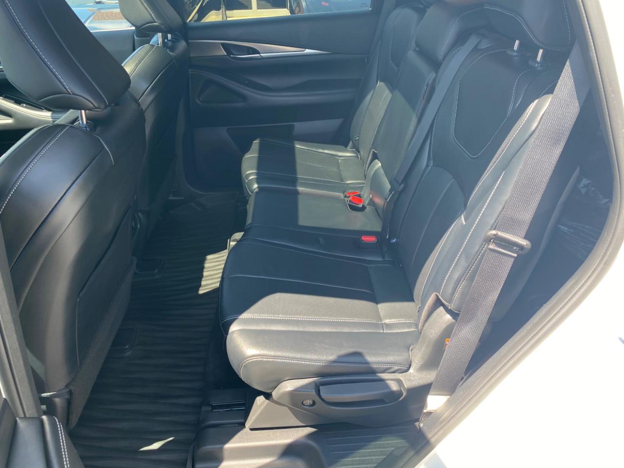 Infiniti QX60 LUXE AWD 2024