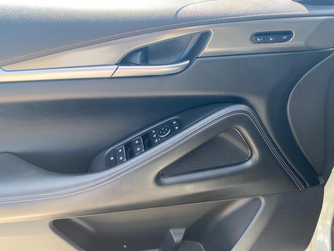 Infiniti QX60 LUXE AWD 2024