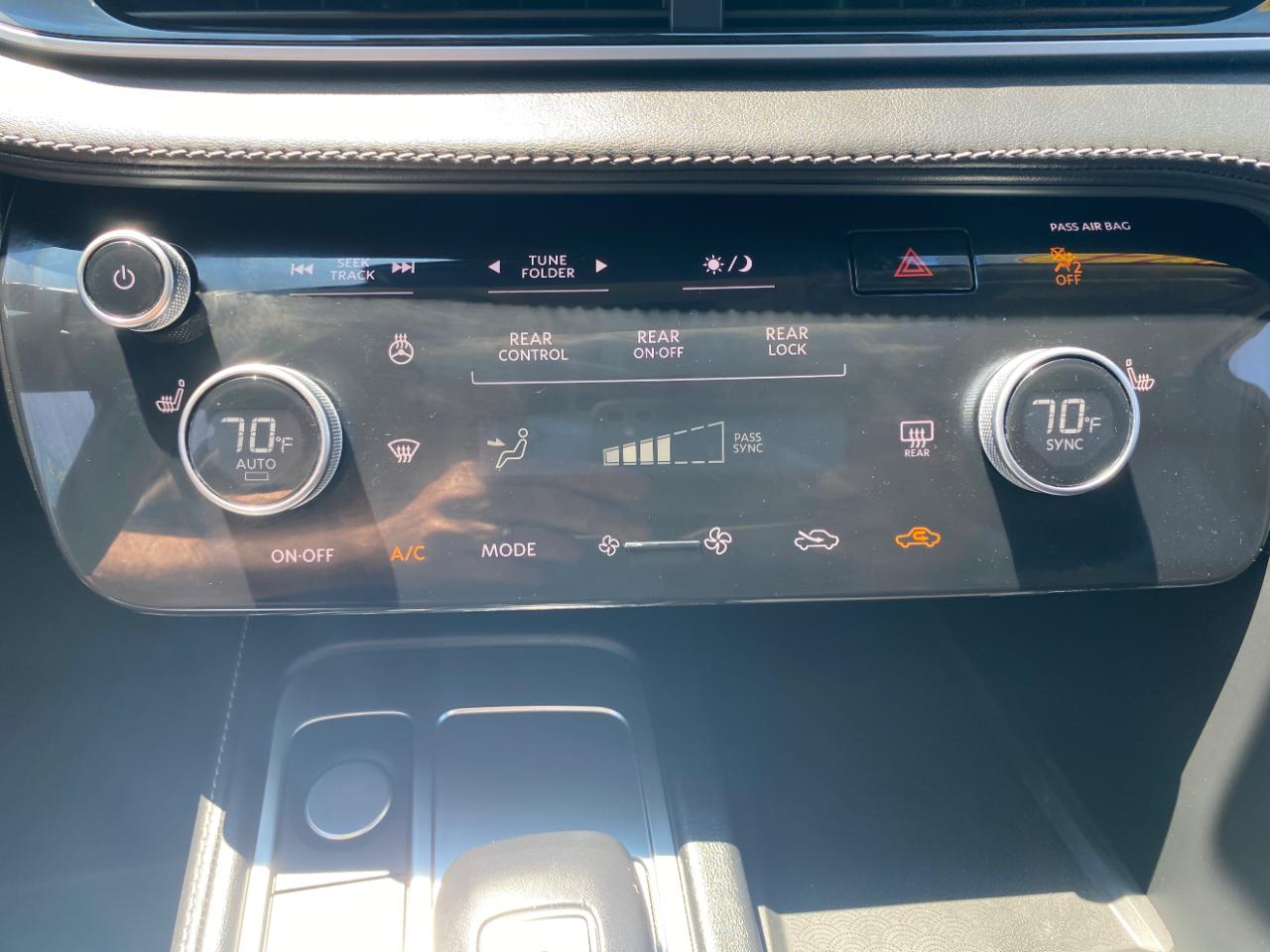 Infiniti QX60 LUXE AWD 2024
