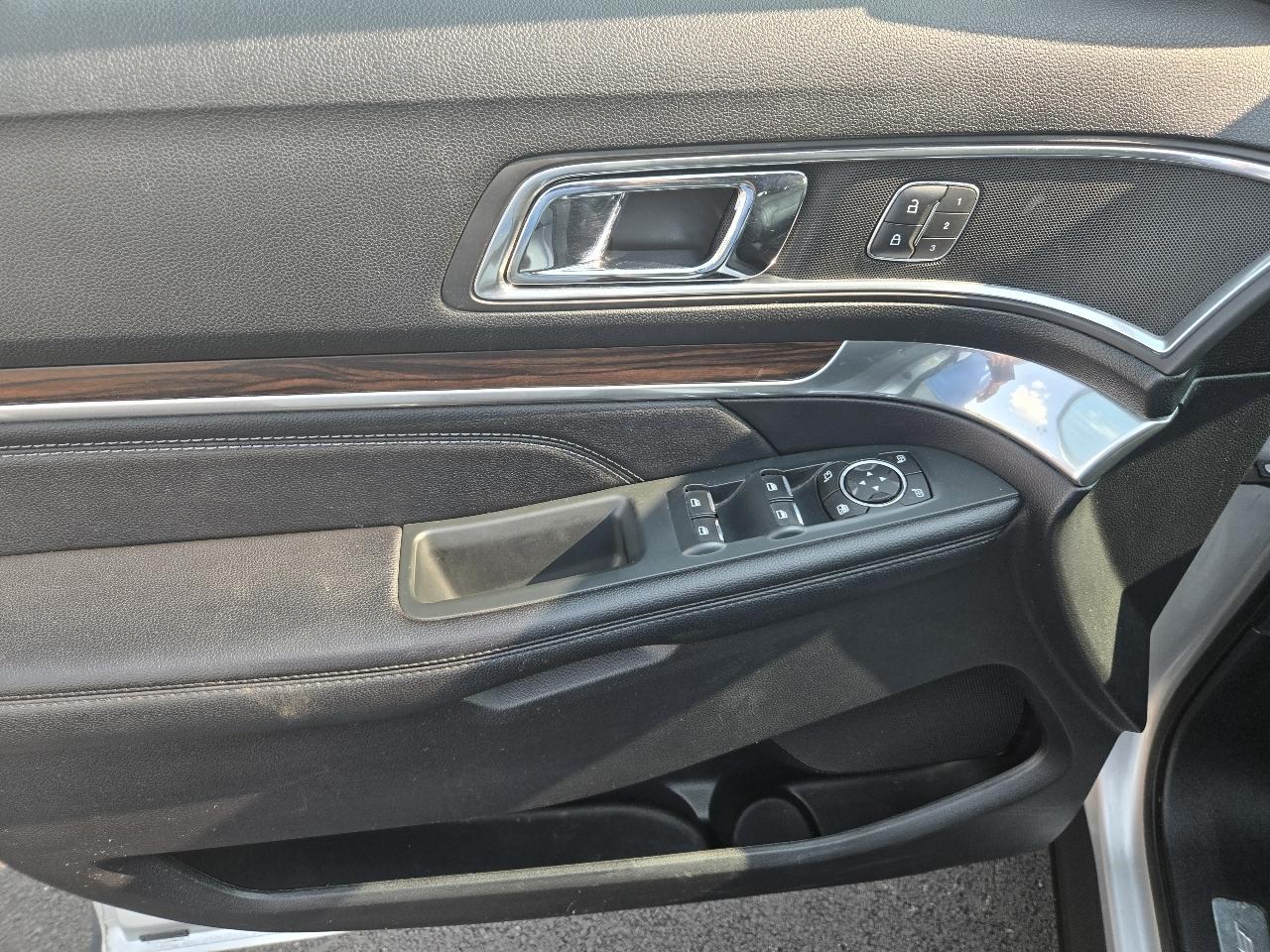 Ford Explorer Limited 4WD 2019