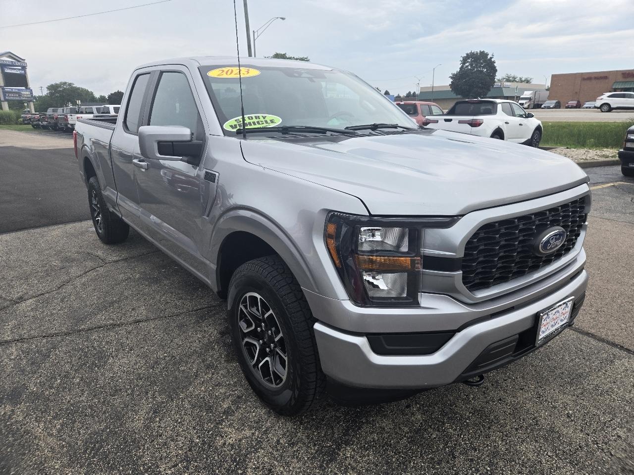 Ford F-150 4WD SuperCab 145" STX 2023