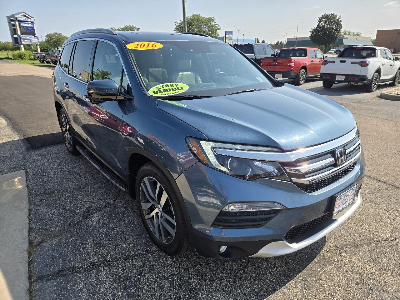 Honda Pilot AWD 4dr Touring w/RES & Navi 2016