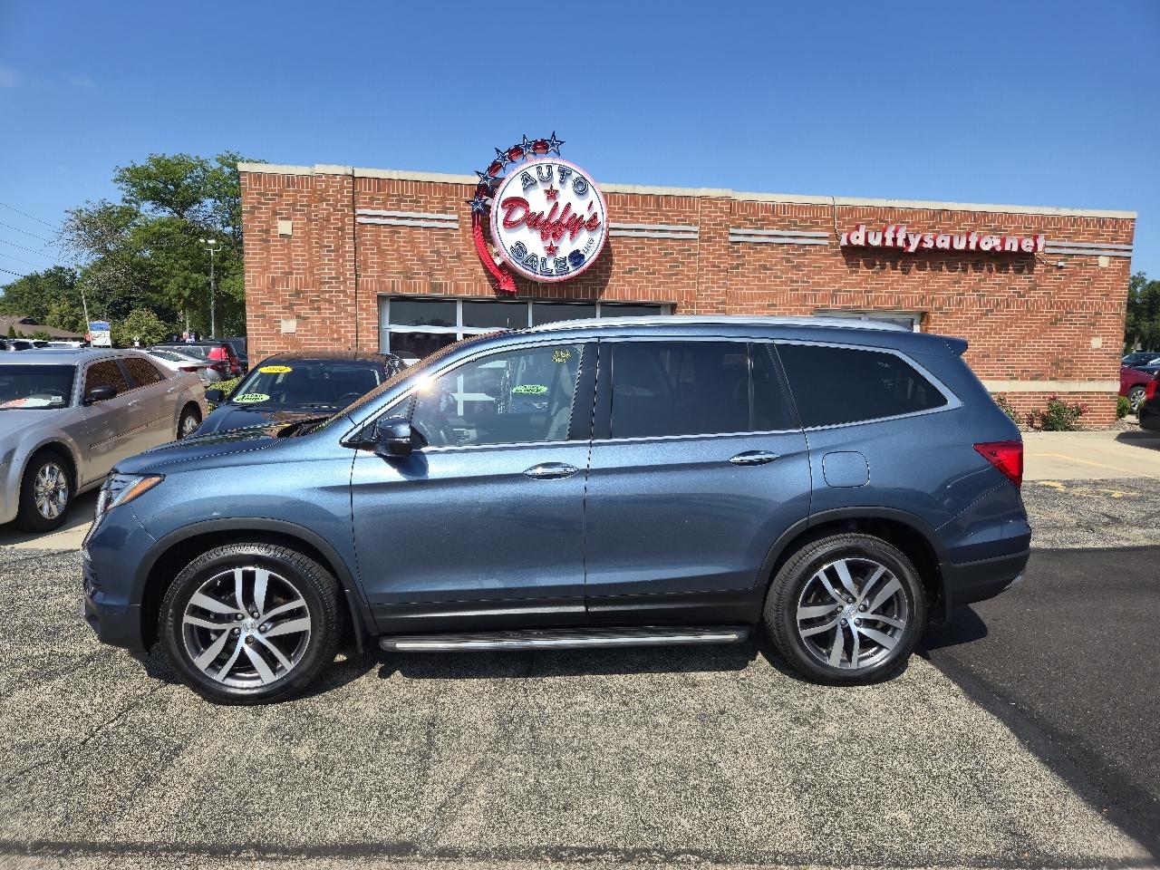Honda Pilot AWD 4dr Touring w/RES & Navi 2016