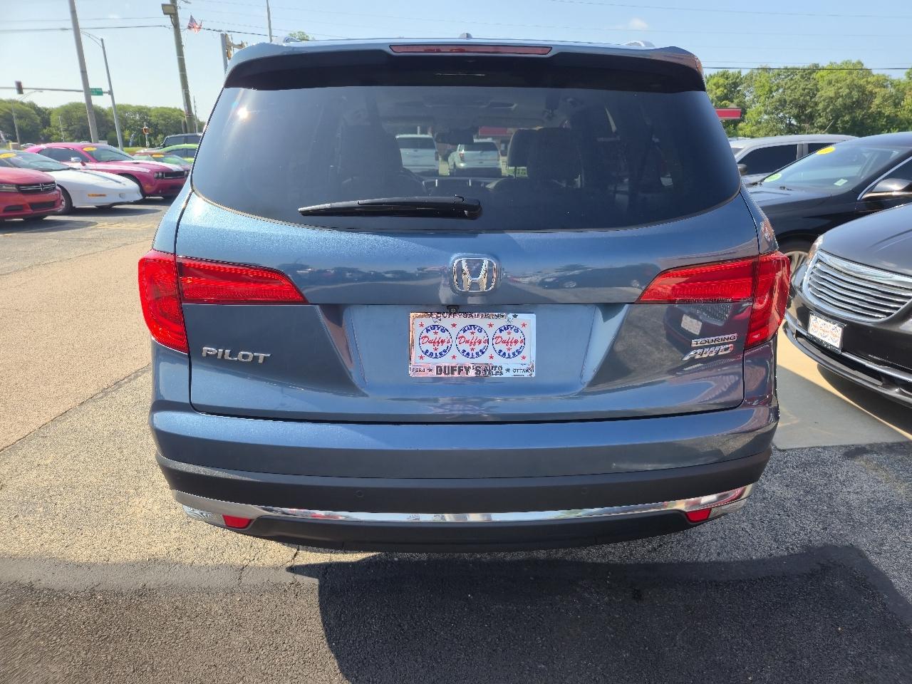 Honda Pilot AWD 4dr Touring w/RES & Navi 2016