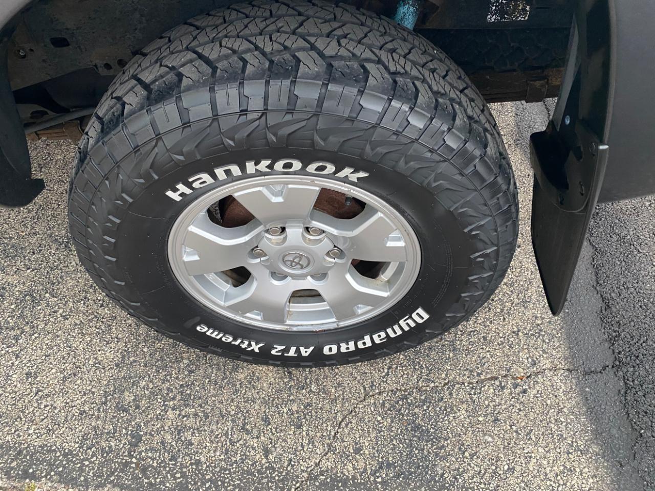Toyota Tacoma 4WD Double Cab V6 MT (Natl) 2014