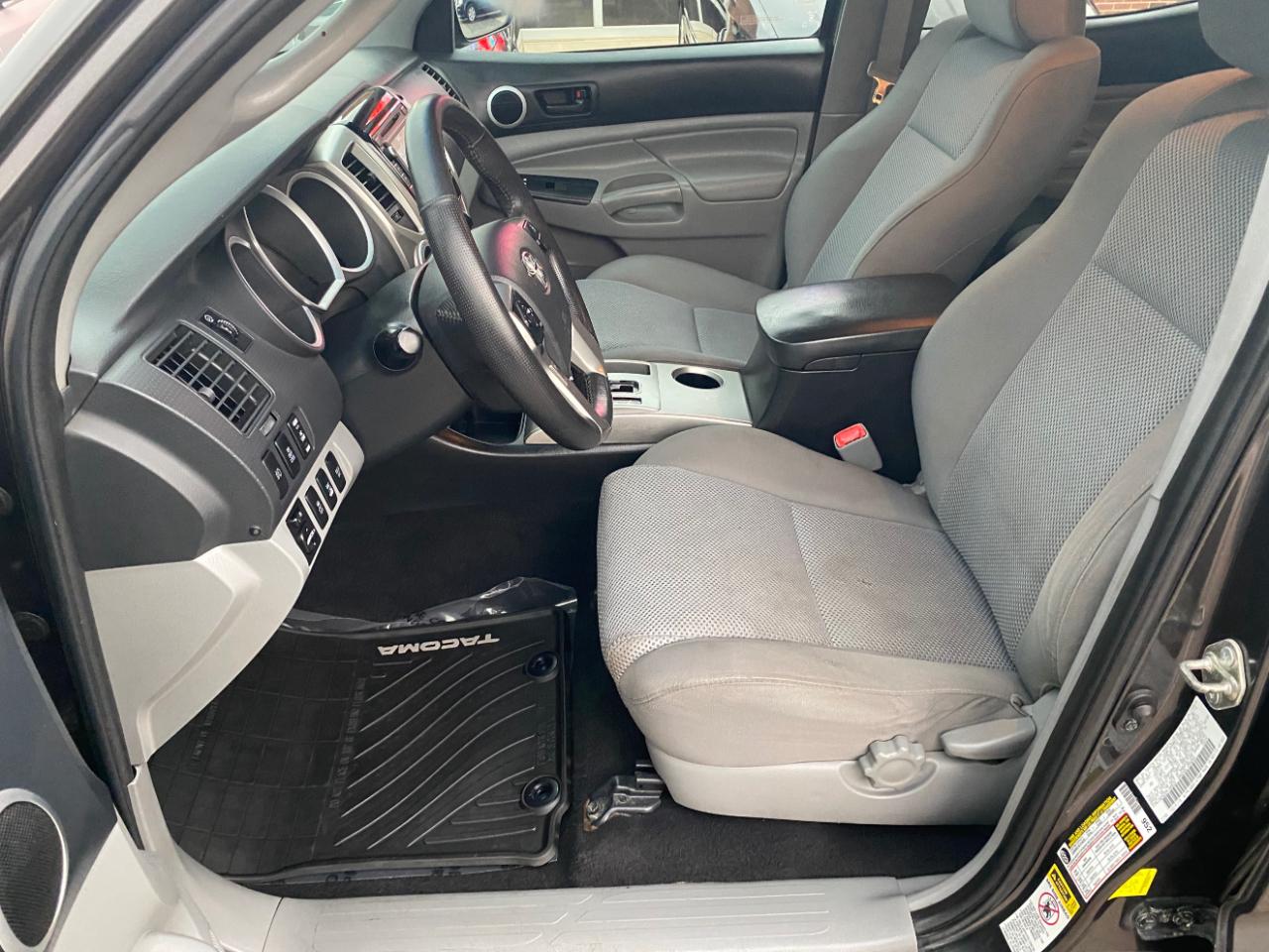 Toyota Tacoma 4WD Double Cab V6 MT (Natl) 2014