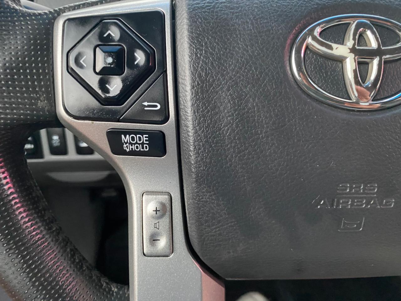 Toyota Tacoma 4WD Double Cab V6 MT (Natl) 2014